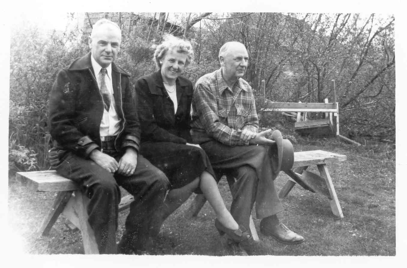 Fenn, Cherrie, and Lyn Toothaker in Rangeley, summer of 1945